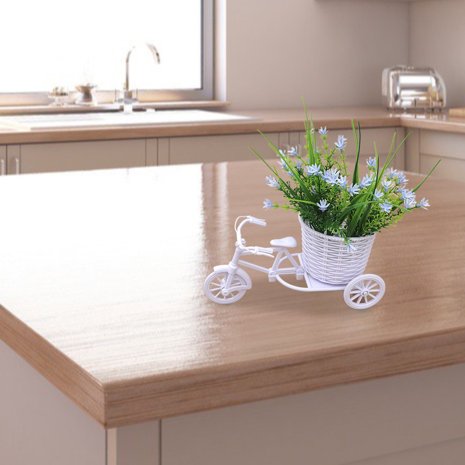 Conjunto Decorativo com Flores Artificiais e Triciclo de Vime - Zatto